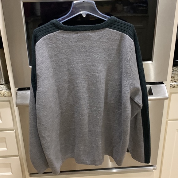 Nevada size 44 heavy acrylic sweater. Fits like Xl see photos measurements. - Picture 5 of 14